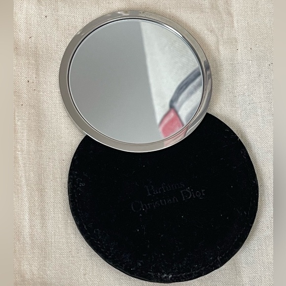 DIOR MIRROR W/POUCH✨CHRISTIAN DIOR PARFUMS✨HAS WEIGHT TO IT✨NEW - Picture 7 of 7